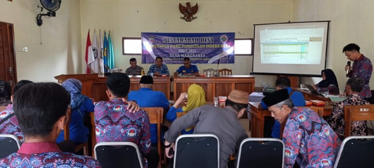 Bhabinkamtibmas Hadiri Musdes IDM di Margajaya, Polsek Sukadana Tegaskan Komitmen Kawal Pembangunan Desa