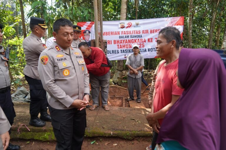 Wujudkan Akses Air Bersih, Polres Tasikmalaya Kota Salurkan Bantuan Sumur Bor di Tamansari
