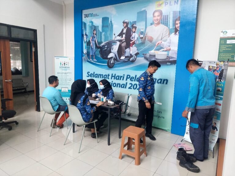 PLN Tasikmalaya Gandeng Puskesmas Banjar Gelar Pemeriksaan Kesehatan Di Peringatan Hari Lingkungan Hidup