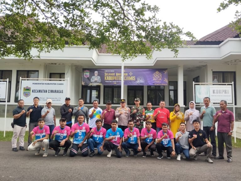 Polsek Cimaragas Polres Ciamis Ikuti Pelepasan Tim Bola Voli ke Turnamen Kapolres Ciamis Cup