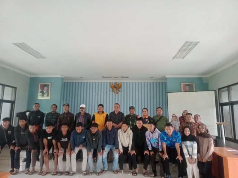 Polsek Cihaurbeuti Polres Ciamis Lepas Atlet Bola Voli ke Turnamen Kapolres Ciamis Cup 2025