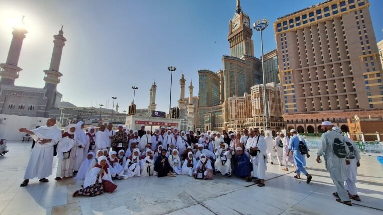 Pamit Pulang, Jemaah Haji Kloter 10 Asal Madina Laksanakan Tawaf Wada’