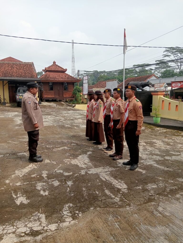Polsek Rajadesa Berikan Pembinaan Saka Bhayangkara, Cetak Kader Disiplin dan Berwawasan Kamtibmas