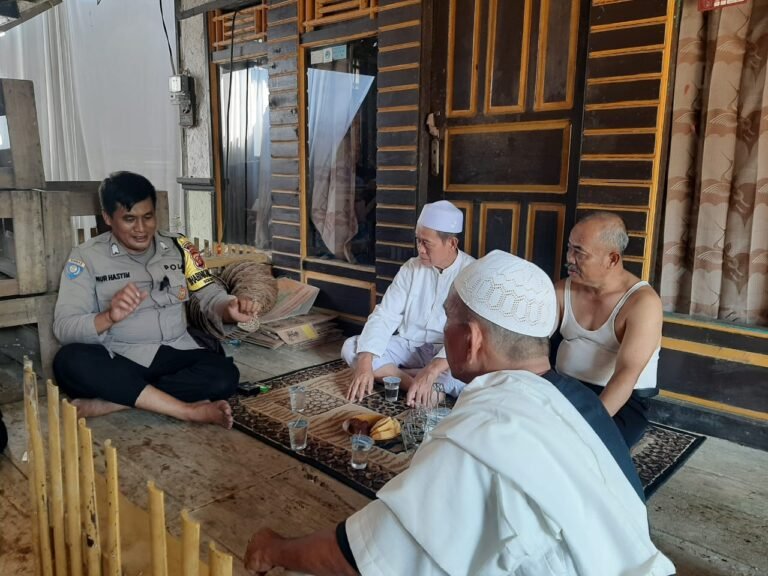 Polsek Cipaku Ajak Masyarakat Perkuat Ketahanan Pangan dan Kamtibmas Lewat Silaturahmi Warga