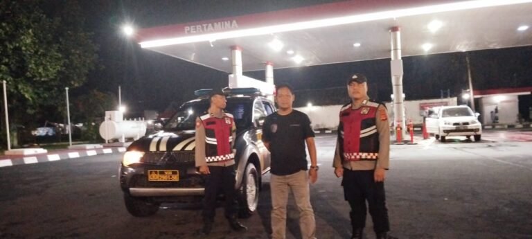 Polsek Cihaurbeuti Polres Ciamis Patroli Biru Antisipasi Gangguan Kamtinmas di Masyarakat