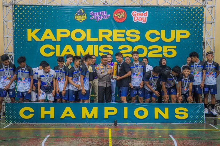Grand Final Kapolres Cup 2025: Gelora Voli Pecah di GGT Ciamis, Rancah & Cisaga Sabet Juara!