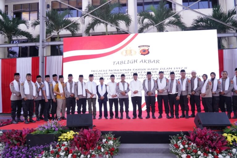 Polda Jabar Gelar Tabligh Akbar Doa Bersama untuk Jawa Barat Istimewa dan Peringatan Hari Bhayangkara ke-79