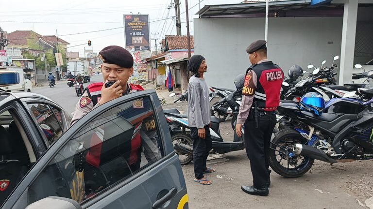 Cipkon Aksi Premanisme di Ruang Publik, Samapta Polres Ciamis Patroli Turun ke Pasar Imbanagara