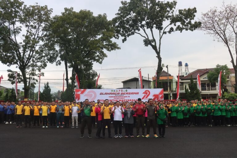Solidaritas TNI-Polri dan Forkopimda Garut Menggema dalam Olahraga Bersama HUT Bhayangkara ke-79