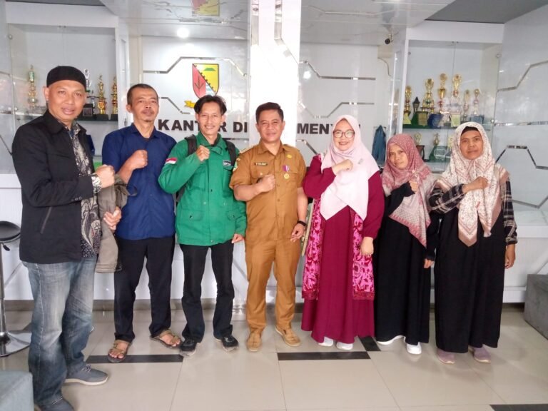 Persatuan guru Ngaji (PGN ) Jalin Silaturahmi ke Desa Cimenyan, Dukung Program Prioritas Kabupaten Bandung