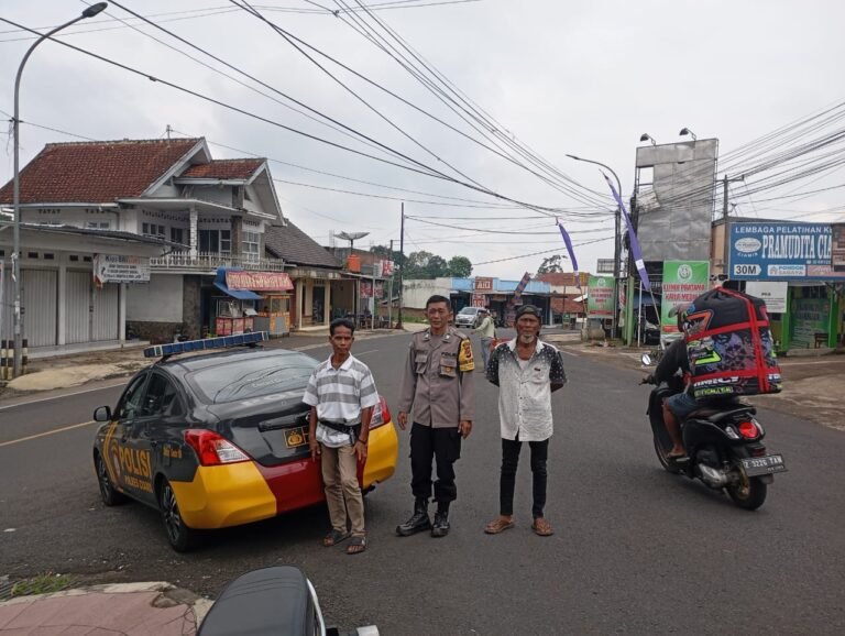Perkuat Keamanan Wilayah, Polsek Kawali Gencarkan Patroli Dialogis Ciptakan Kamtibmas Kondusif