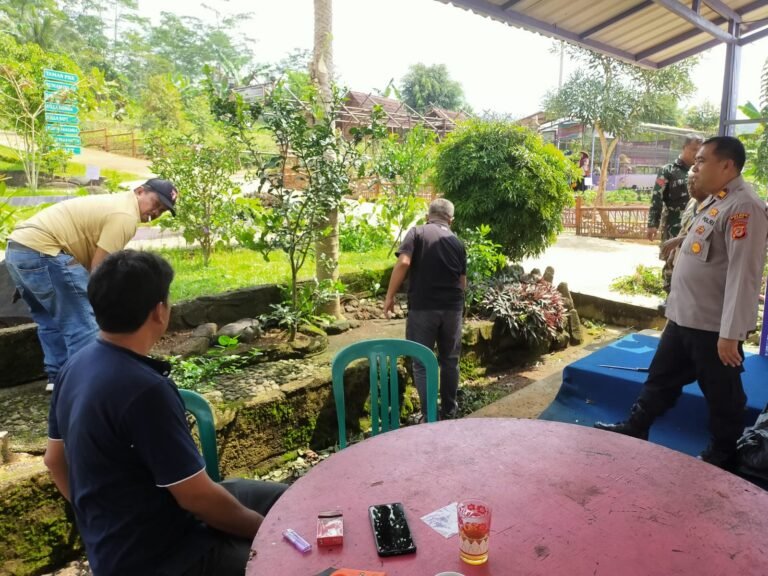 Perkuat Ketahanan Pangan Warga, Polsek Cipaku Monitoring Persiapan Lomba Pemanfaatan Pekarangan Bergizi Tingkat Mabes Polri