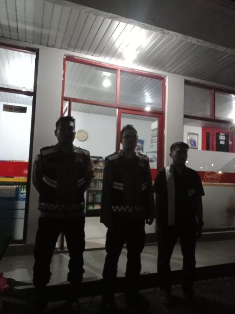 Polsek Cihaurbeuti Polres Ciamis Patroli Biru Antisipasi Gangguan Kamtinmas di Masyarakat