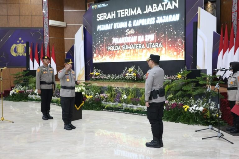 Kapolda Sumut Serah Terima Jabatan Lima Kapolres Dan KA SPN Hinai Dan Dir Intelkam Polda Sumut