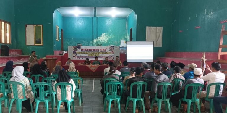 Polsek Cikoneng Polres Ciamis Ikuti Musdes Pembentukan Tim Penyusunan RKPDes Sindangsari