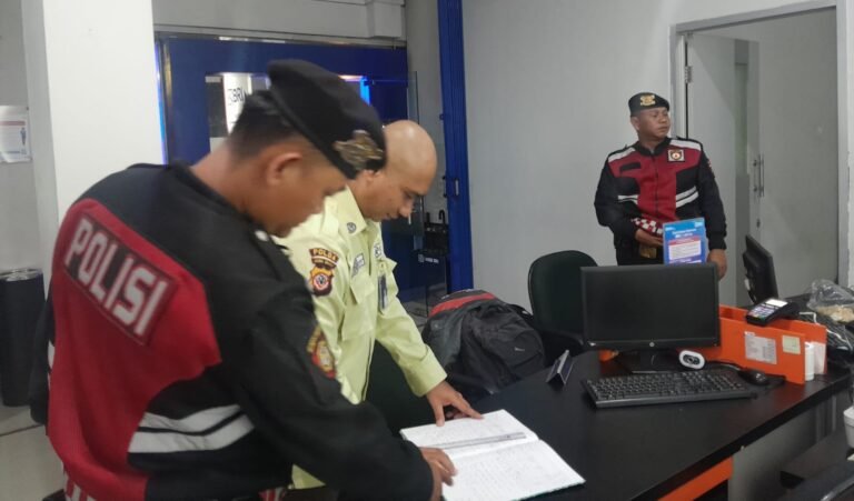 Sat Samapta Polres Ciamis Patroli Kamtibmas ke Obvit di Jam Rawan, Kantor Perbankan Jadi Sasaran