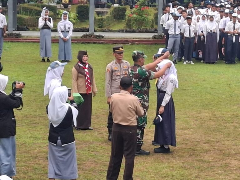 Sat Binmas Polres Ciamis Hadir dalam Pembukaan MPLS SMAN 3 Ciamis, Dukung Pembentukan Karakter Siswa Baru