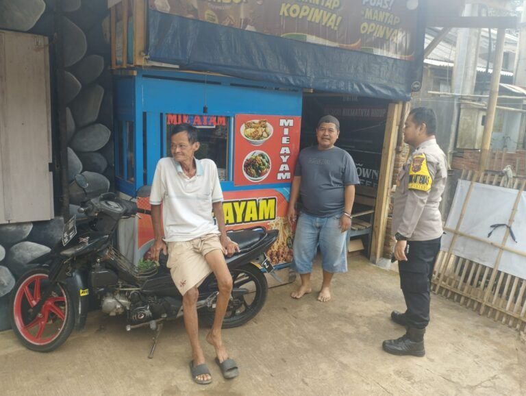 Pererat Sinergitas, Polsek Sukadana Gelar Sambang Kamtibmas ke Warga Desa Bunter