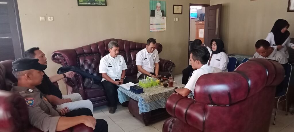 Cipta Kondisi, Polsek Banjarsari Polres Ciamis Koorkom ke Perangkat Desa Sindanghayu