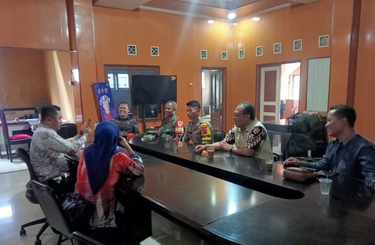 Polsek Cikoneng Polres Ciamis Ikuti Sosialisasi Bahaya Aksi Premanisme Koperasi Merah Putih