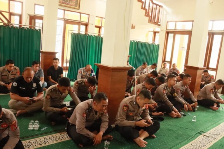 Tingkatkan Kualitas Pelayanan, Polres Ciamis Gelar Binrohtal dengan Tema Kesabaran dan Keteguhan Hati