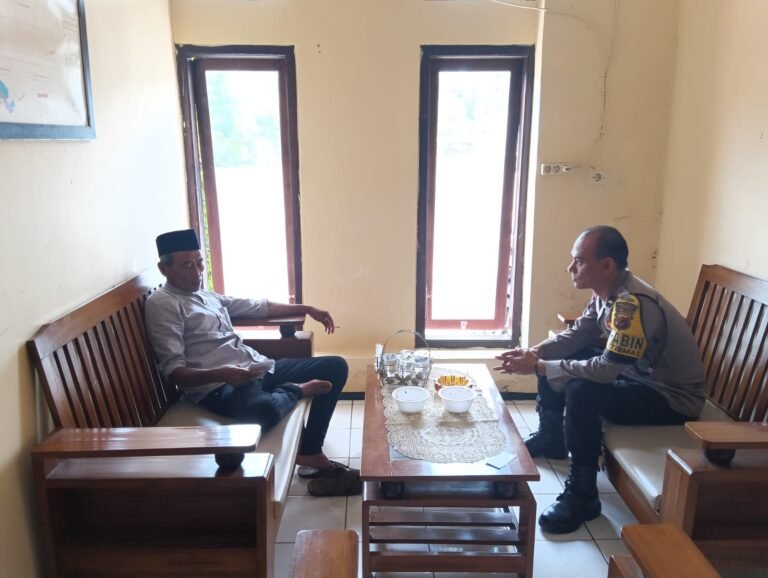 Polsek Cihaurbeuti Dukung Ketahanan Pangan, Kapolres Ciamis Apresiasi Peran Bhabinkamtibmas Dampingi Petani Jagung