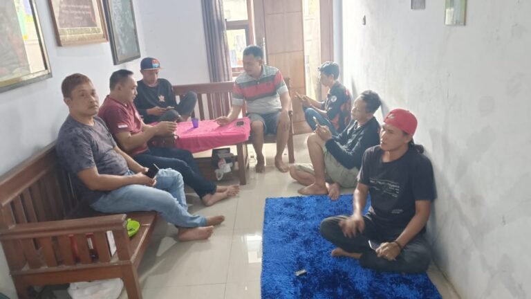 Perkuat Sinergitas, Kapolsek Sukadana Polres Ciamis Koorkom ke Pemuda di Sukadana