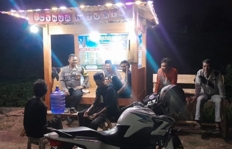 Bhabinkamtibmas Lakbok Pastikan Kesiapan Siskamling Warga Cikawung