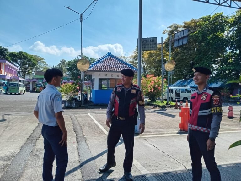 Jaga Harkamtibmas, Sat Samapta Polres Ciamis Datangi Pos Pantau Dishub Ciamis