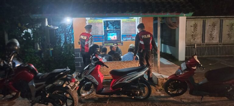 Cipkon Jam Rawan, Sat Samapta Polres Ciamis Patroli Kamtibmas ke Pos Imbanagara