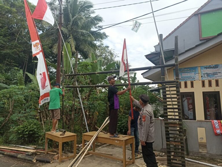 Polsek Kawali Ajak Warga Sindangsari Meriahkan HUT ke-80 RI dengan Semangat Kebersamaan dan Keamanan