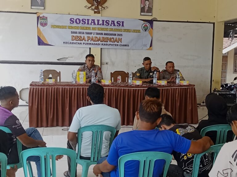 Gelar Sosialisasi Hukum di Desa Padaringan, Warga Diajak Perkuat Kamtibmas