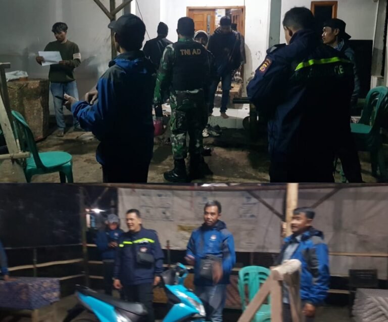 Polsek Samarang Gelar Patroli Siskamling, Sekaligus Ngariung Kamtibmas Bersama Warga Desa Tanjung Anom.