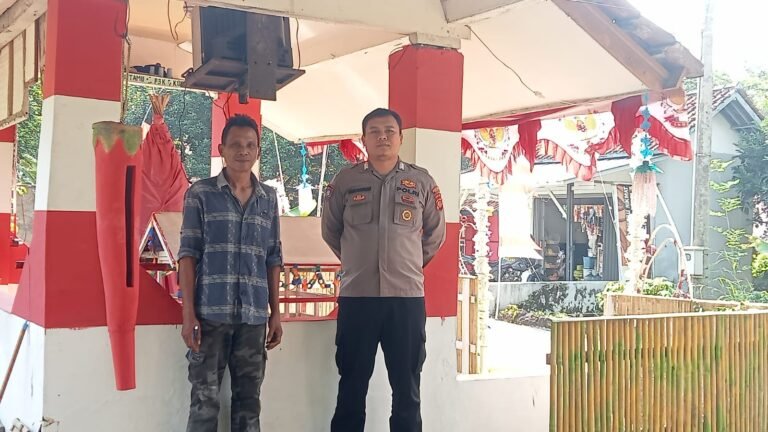 Bhabinkamtibmas Sambang Warga, Polsek Cimaragas Perkuat Keamanan Menjelang HUT RI ke-80