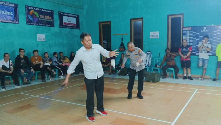 Waka Polres Ciamis Buka Open Turnamen Badminton, Wujudkan Semangat Kemerdekaan di Sindangkasih