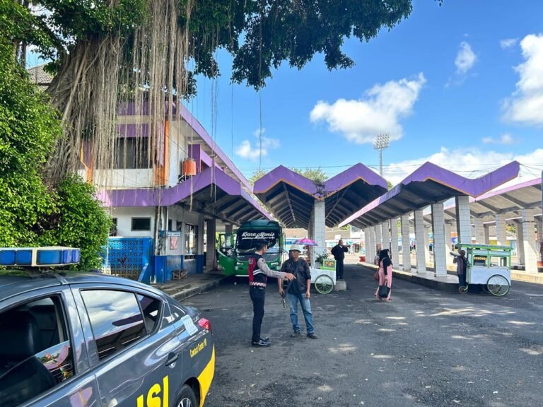 Cipkon Aksi Premanisme di Ruang Publik, Samapta Polres Ciamis Patroli ke Kawasan Terminal Ciamis