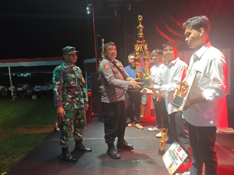 Kepolisian Kawal Ketat Malam Puncak HUT RI ke-80 dan Pelantikan Karang Taruna Desa Handap Herang