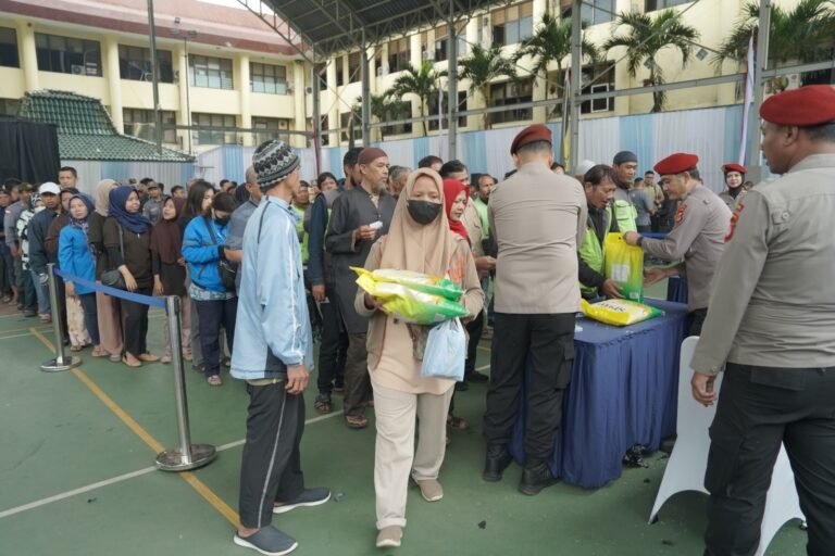 Hari Terakhir Gerakan Pangan Murah Polda Jabar Diserbu Masyarakat
