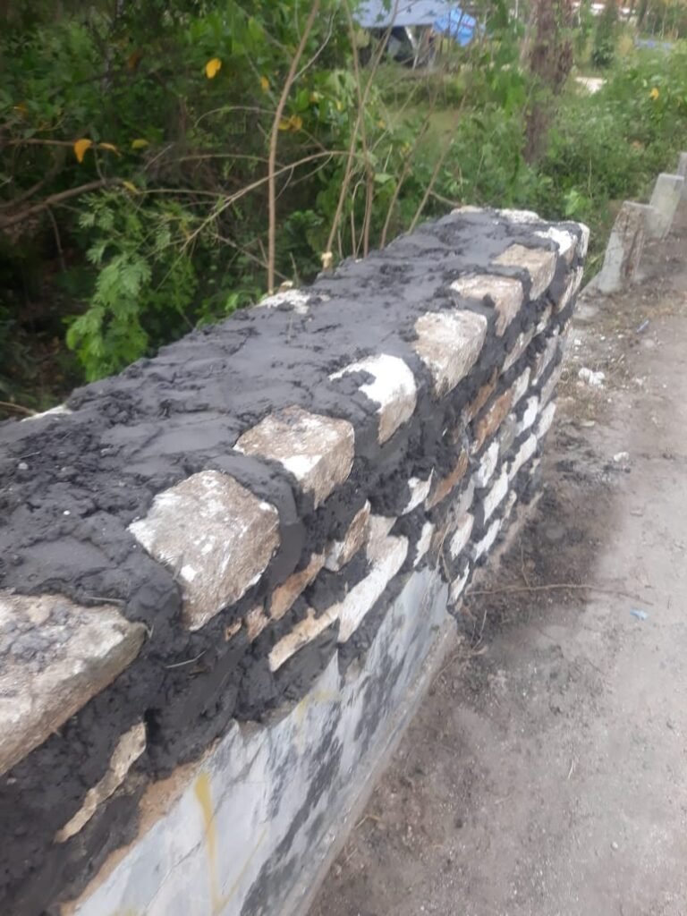 Pelebaran Jalan Lenteng –Moncek diduga Gunakan Matrial Bekas