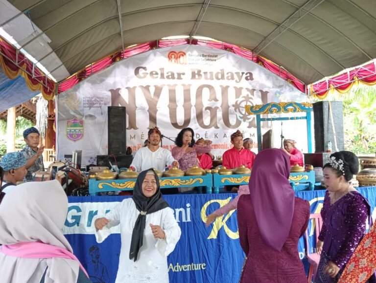 Polsek Rancah Kawal Upacara Adat Nyuguh Kampung Kuta, Wujud Sinergi Polri dalam Pelestarian Budaya