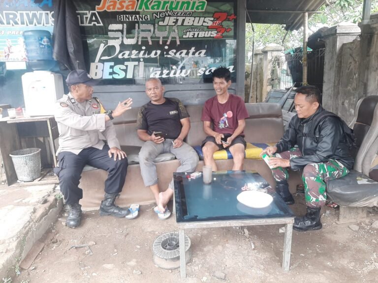 Polsek Cikoneng Polres Ciamis Sosialisasi Cegah Aksi Premanisme ke Kopdes Merah Putih