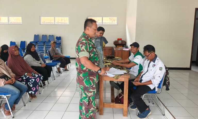 Polsek Panumbangan Kawal Penyaluran BLT DD Tahap III 2025, Wujud Kepedulian Polri Terhadap Masyarakat