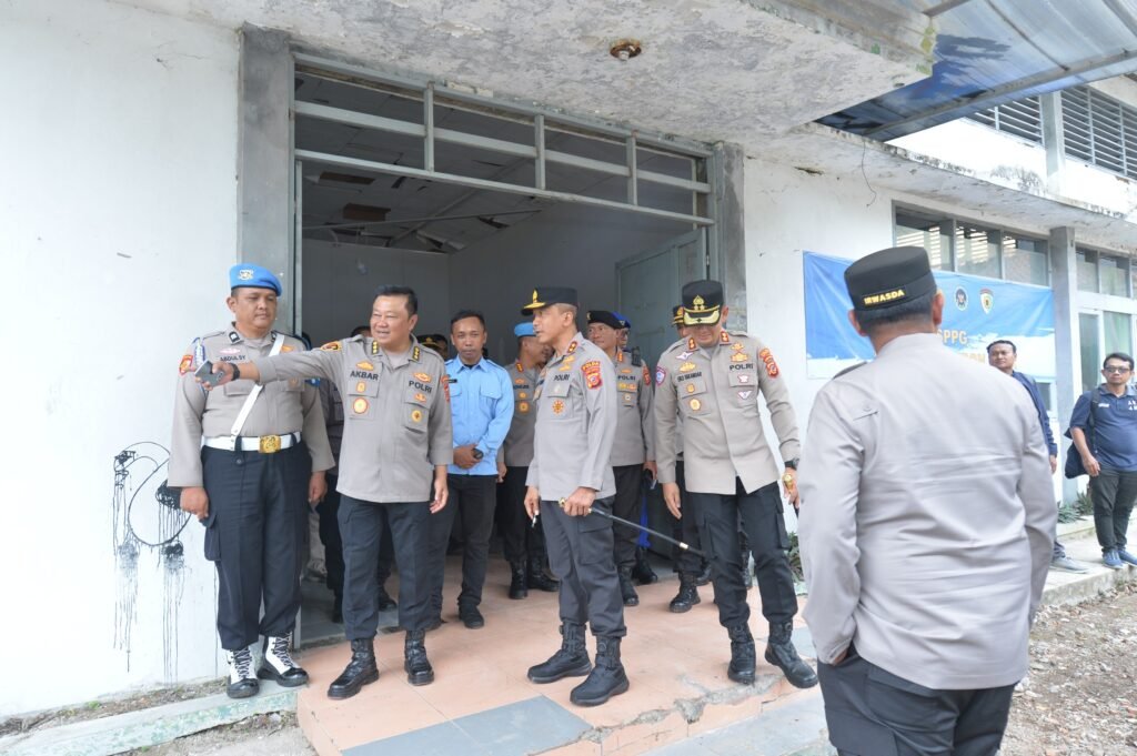 Kapolda Jabar Tinjau Dapur SPPG di Kota Cirebon, Dukung Program Pemerintah