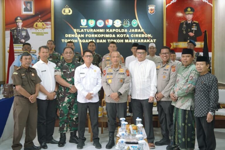 Kapolda Jabar Silaturahmi dengan Forkopimda Kota Cirebon, Tokoh Agama dan Tokoh Masyarakat