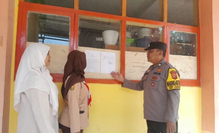 Polsek Kadungora Gencar Sosialisasikan Maklumat Kapolda Jabar ke Sekolah-sekolah, Tekan Tawuran dan Geng Motor