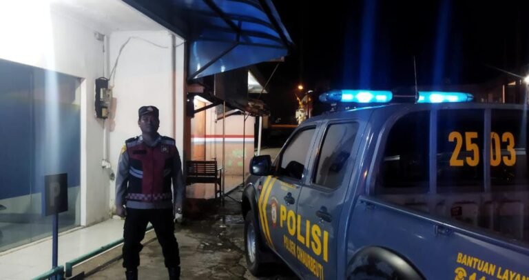 Polsek Cihaurbeuti Polres Ciamis Patroli Biru Antisipasi Gangguan Kamtinmas di Masyarakat
