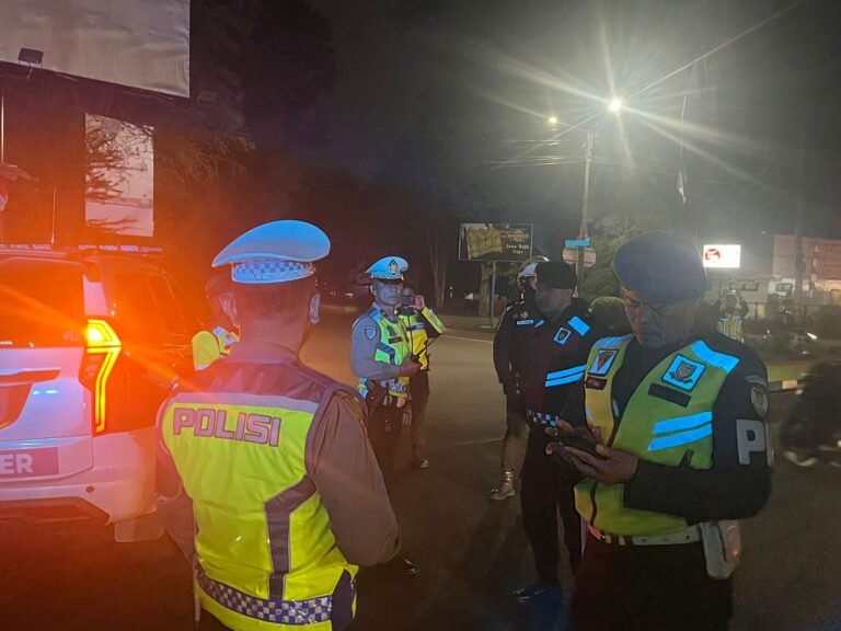 Ciptakan Rasa Aman Polres Garut Laksanakan KRYD, Amankan Puluhan Botol Miras dan Knalpot Brong