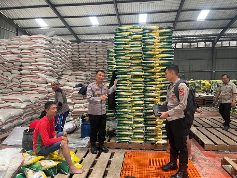 Polsek Jajaran di Garut Siapkan Beras SPHP untuk Jaga Stabilitas Harga dan Ketahanan Pangan