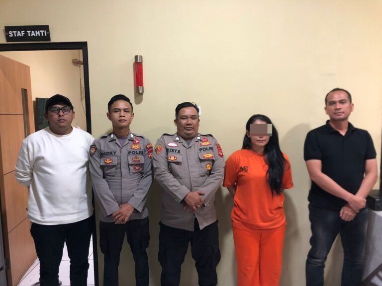 Polres Garut Tangkap Ibu Rumah Tangga Pelaku Arisan Online Fiktif : Korban Rugi Ratusan Juta