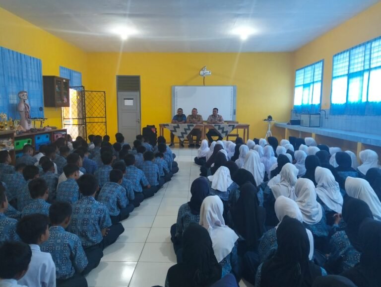 Polsek Panjalu Gencarkan Edukasi Bahaya Narkotika di Kalangan Pelajar SMPN 2 Sukamantri